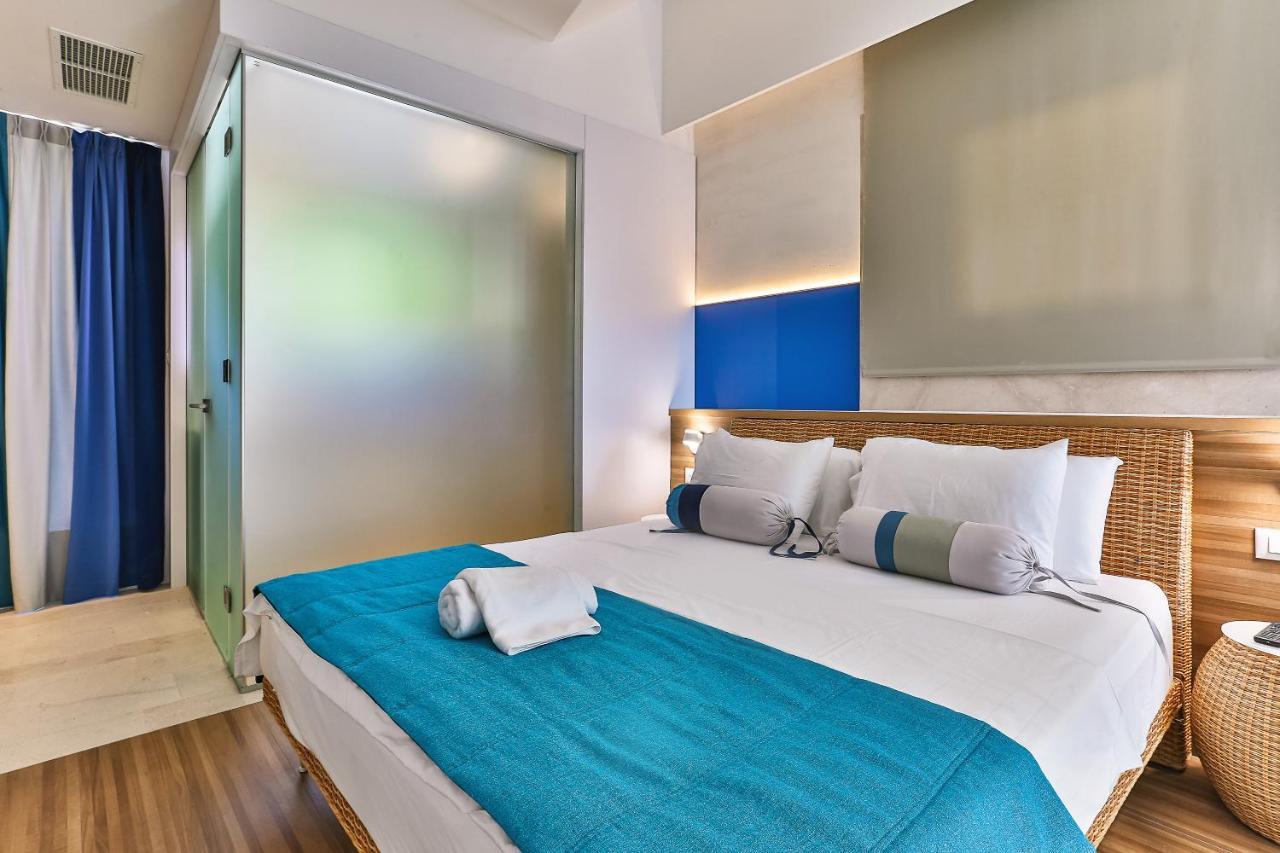 Carine Hotel Park Bijela Bagian luar foto